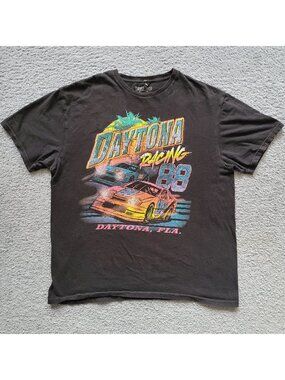 Vintage Y2K/90s/80s style Daytona Racing 88 Florida Nascar Graphic T-shirt MEN L
